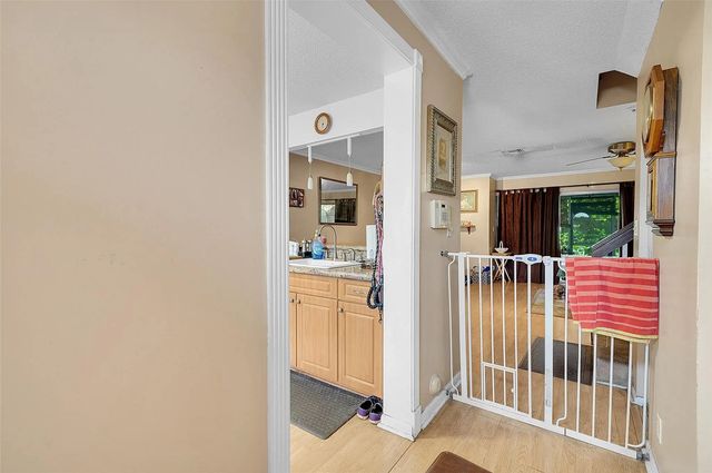 5 of 17 - 809 Crystal Lake Drive #809, Deerfield Beach, FL