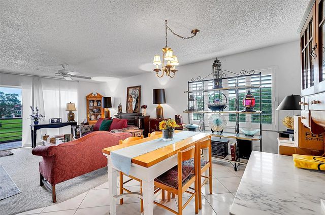 5 of 35 - 9481 Sunrise Lakes Boulevard #310, Sunrise, FL