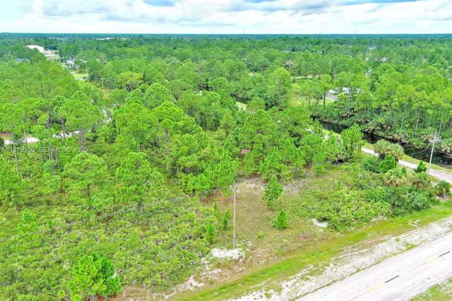 5 of 19 - 702 Eisenhower Boulevard, Lehigh Acres, FL