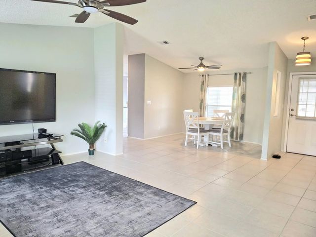 4 of 33 - 8483 Schefflera Court, Port St. Lucie, FL