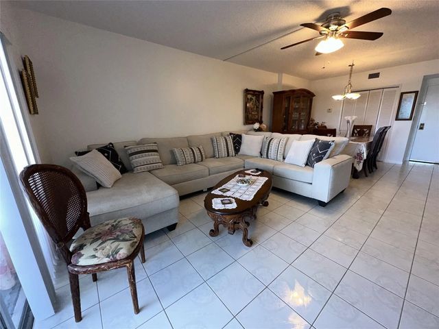 2 of 15 - 4330 Hillcrest Drive #904, Hollywood, FL