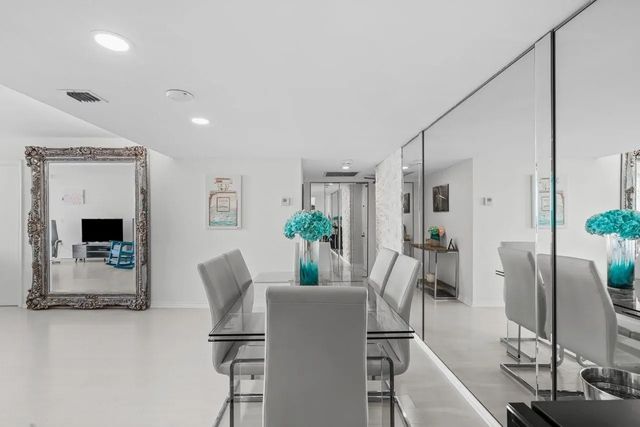 5600 N Flagler Drive #2004, West Palm Beach