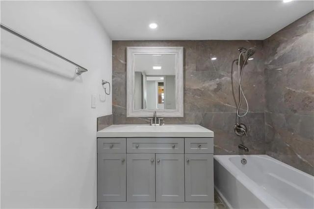 4 of 28 - 7080 Environ Boulevard #522, Lauderhill, FL