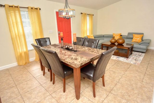 3 of 32 - 220 W Arbor Avenue, Port St. Lucie, FL