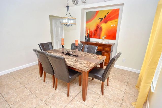 5 of 32 - 220 W Arbor Avenue, Port St. Lucie, FL