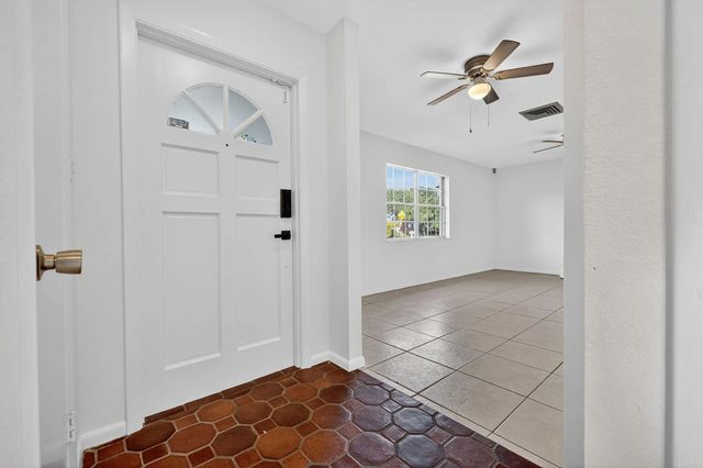 3 of 37 - 1125 Coral Street, Fort Pierce, FL