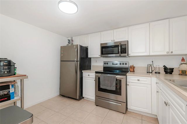 4 of 22 - 520 Se 5th Avenue #1202, Fort Lauderdale, FL