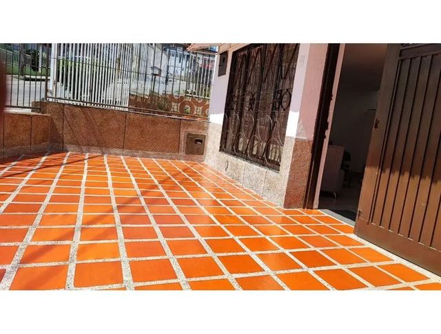 8-77 Carrera 8va. Barrio Chipre #8-77, 