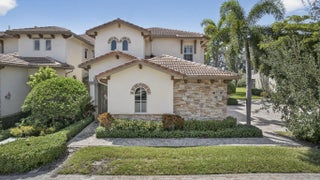 Photo of Listing #R11124723