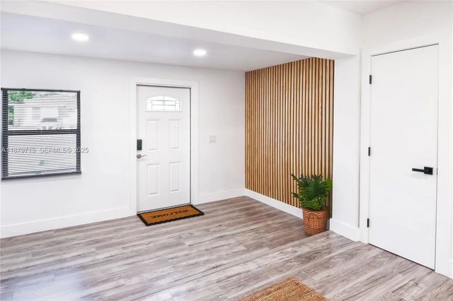 5 of 21 - 413 Sw 22nd Terrace, Fort Lauderdale, FL