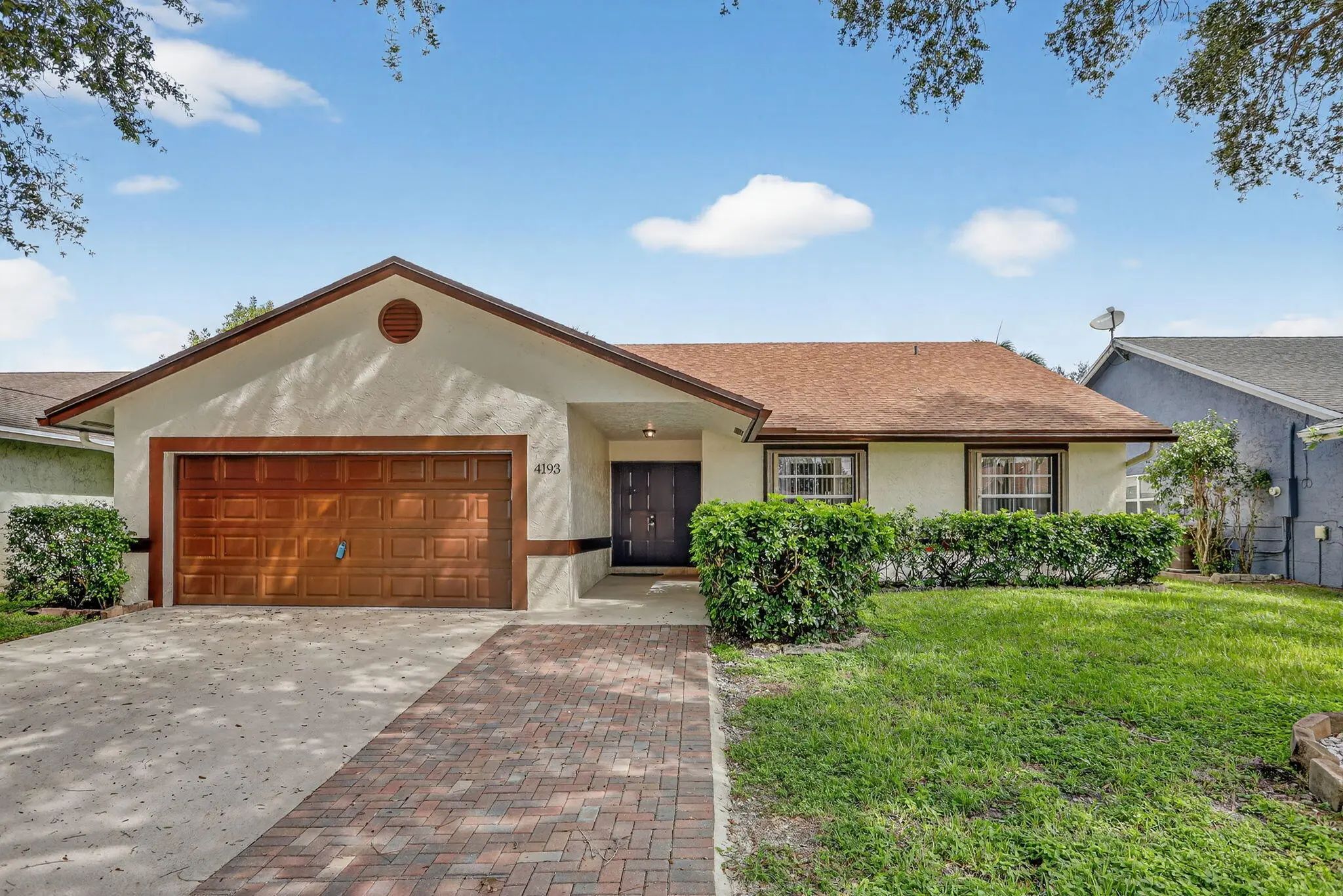 4193 Nw 66th Drive, Coconut Creek