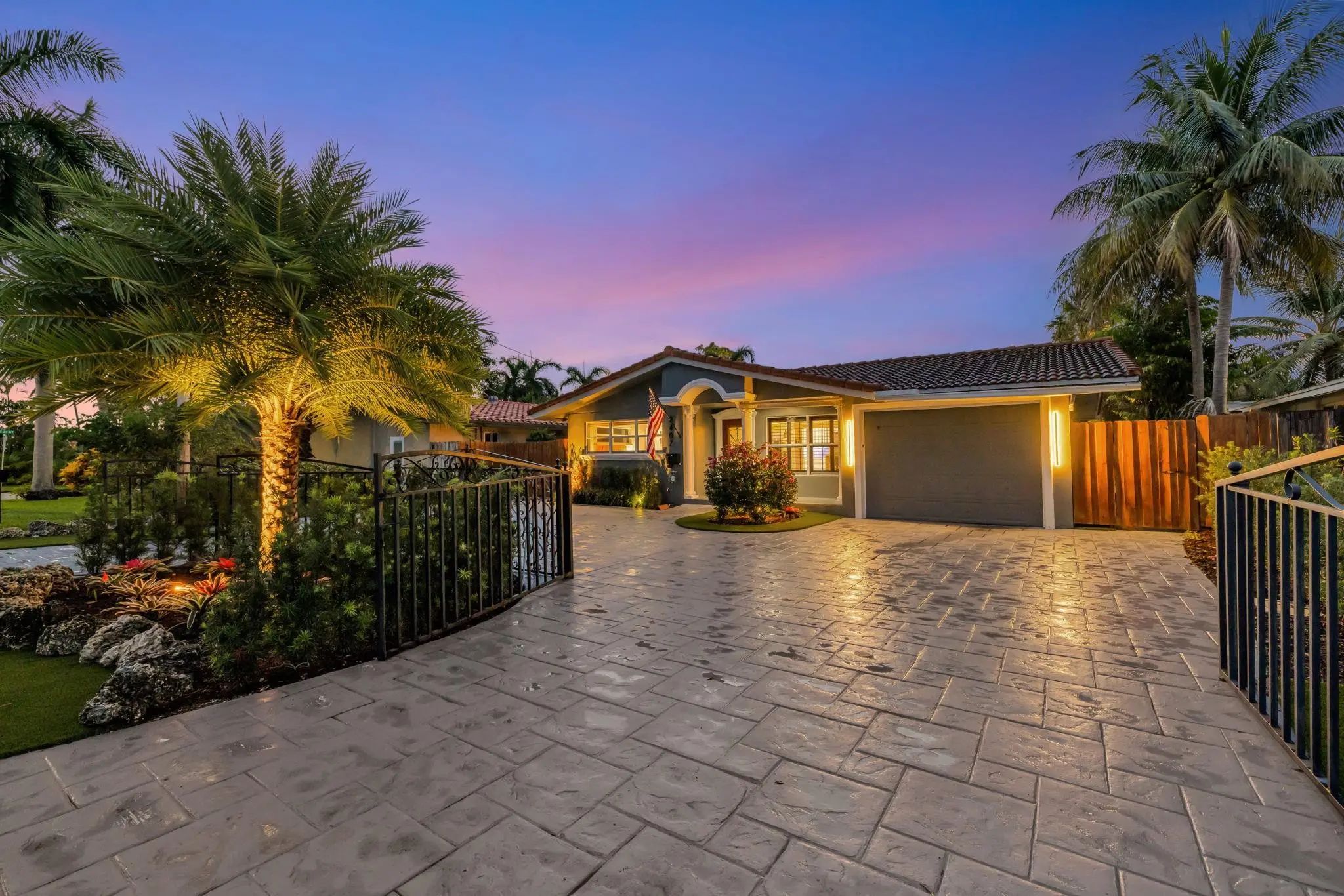 2407 Ne 17th Terrace, Wilton Manors