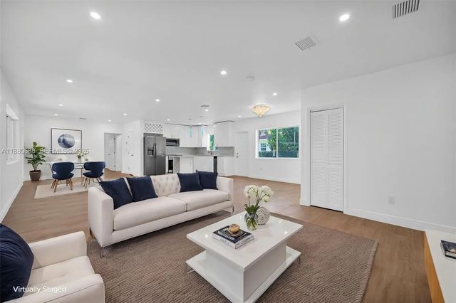 5 of 9 - 11102 Ne 9th Court, Biscayne Park, FL