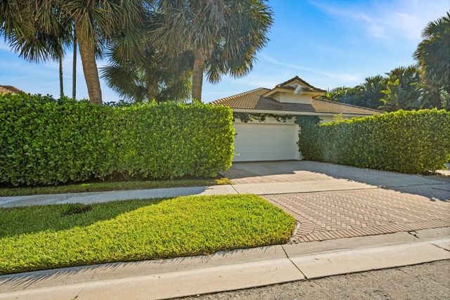 4 of 30 - 2940 Twin Oaks Way, Wellington, FL