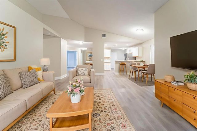 4 of 30 - 9220 Arborwood Circle, Davie, FL