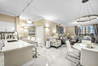 Photo of Listing #R11124927