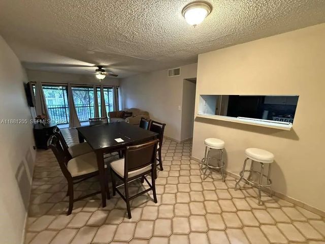 5 of 26 - 5915 Washington Street #116, Hollywood, FL