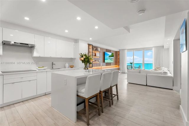 5 of 26 - 2301 Collins Avenue #1523-24, Miami Beach, FL