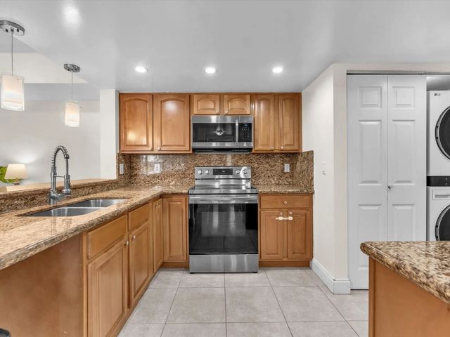 9022 W Atlantic Boulevard #213, Coral Springs