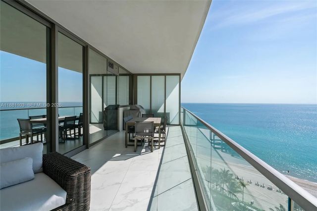 5 of 30 - 18975 Collins Avenue #1104, Sunny Isles Beach, FL