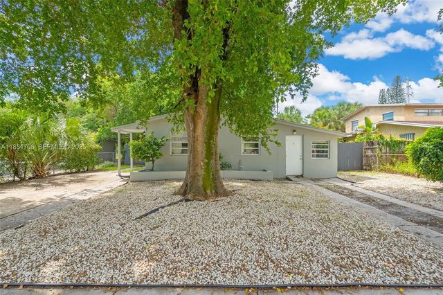 3380 Nw 8th Place, Lauderhill