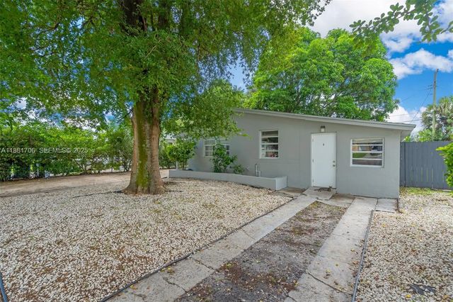 3 of 30 - 3380 Nw 8th Place, Lauderhill, FL