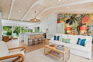 Photo of Listing #R11125420