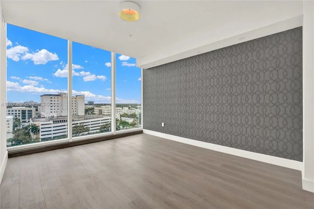 2 of 14 - 2820 Ne 214th Street #1005, Aventura, FL