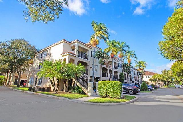 5860 W Sample Road #204, Coral Springs