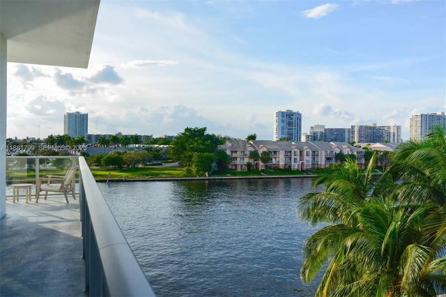 2 of 34 - 4010 S Ocean Drive #r302, Hollywood, FL