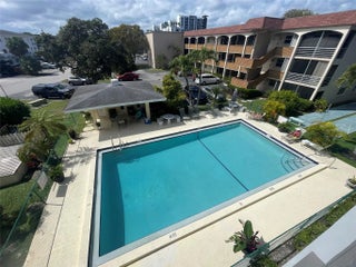 Photo of Listing #F10527292