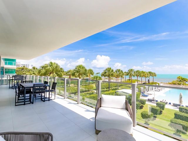 2 of 40 - 360 Ocean Drive #304s, Key Biscayne, FL