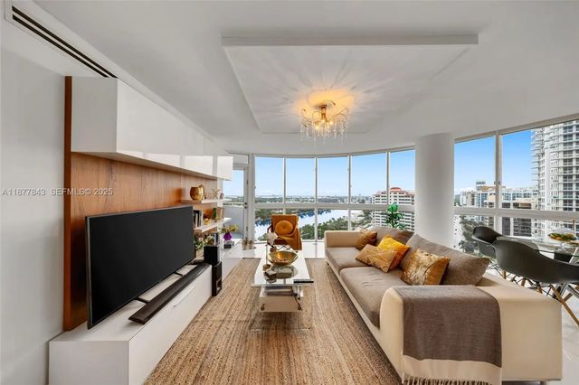 5 of 42 - 6301 Collins Avenue #2107, Miami Beach, FL