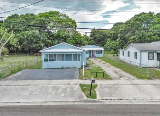 2 of 2 - 513 N 17th Street, Fort Pierce, FL
