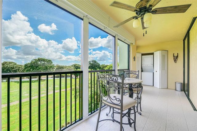3650 Environ Boulevard #401, Lauderhill