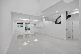 Photo of Listing #F10527243