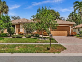 Photo of Listing #R11125715