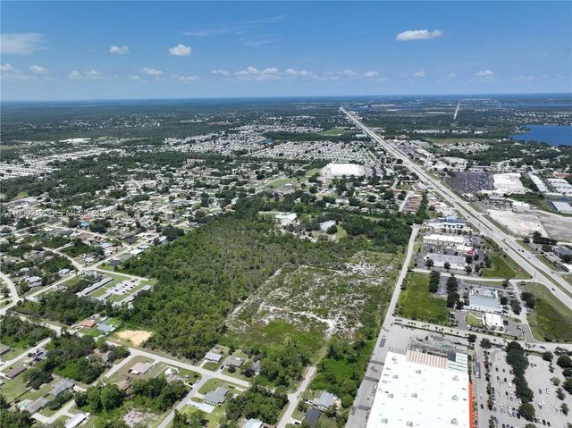 2 of 9 - 530 Lotus, Sebring, FL