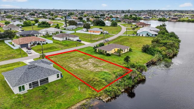 3 of 43 - 2616 Nw 4th Place, Cape Coral, FL