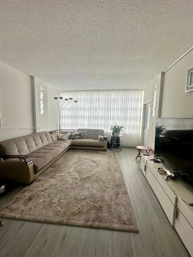 1825 S Ocean Drive #ph-6, Hallandale Beach