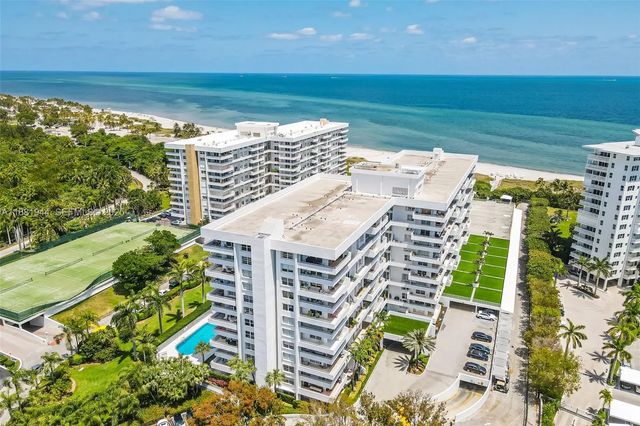 155 Ocean Lane Drive #300, Key Biscayne