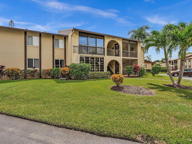342 Pine Ridge Circle #d-2, Greenacres