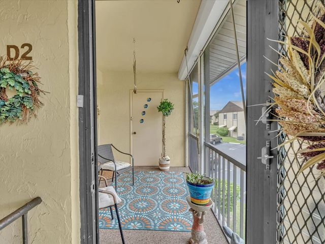 5 of 46 - 342 Pine Ridge Circle #d-2, Greenacres, FL
