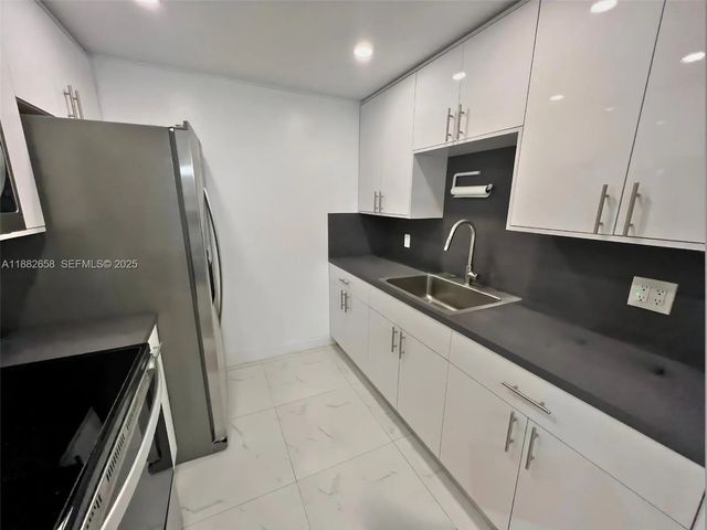 3 of 8 - 200 Sw 132nd Way #203l, Pembroke Pines, FL
