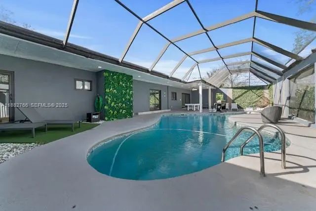 8365 Sw 185th Terrace, Cutler Bay