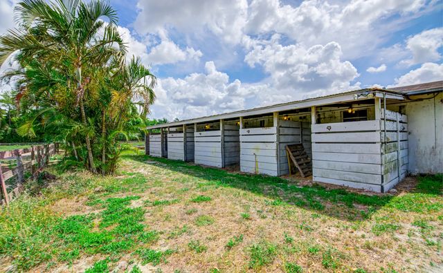 3 of 40 - 8990 Willow Sound Drive W, Lake Worth, FL