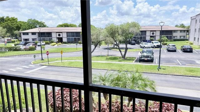 3 of 35 - 9794 N Belfort Circle #202, Tamarac, FL