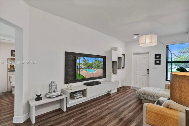 3 of 48 - 136 Sw 185th Way, Pembroke Pines, FL