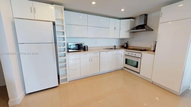 3 of 37 - 19370 Collins Avenue #620, Sunny Isles Beach, FL