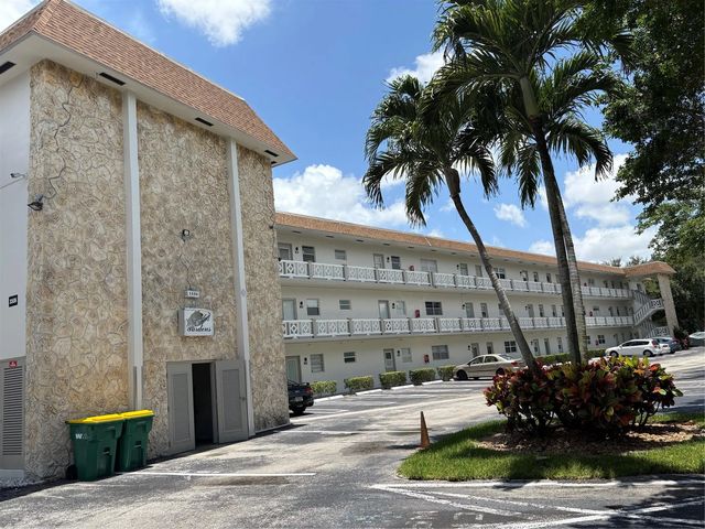 3506 Nw 49th Avenue #604, Lauderdale Lakes
